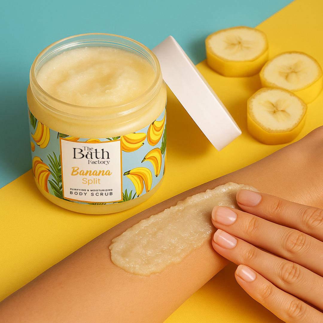 The Bath Factory Besleyici Arındırıcı Nemlendirici Muzlu Vücut Peelingi 300 GR	