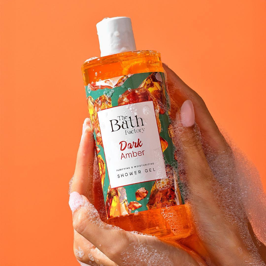 The Bath Factory Nemlendirici Ve Besleyici Dark Amber Duş Jeli 400 ML