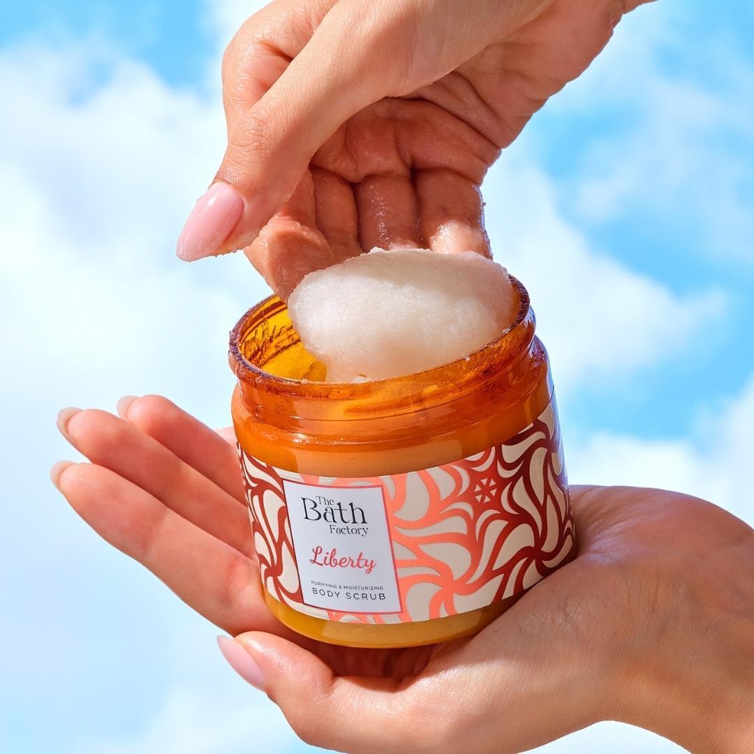 The Bath Factory Liberty Duş Jeli + Vücut Peelingi + Vücut Spreyi