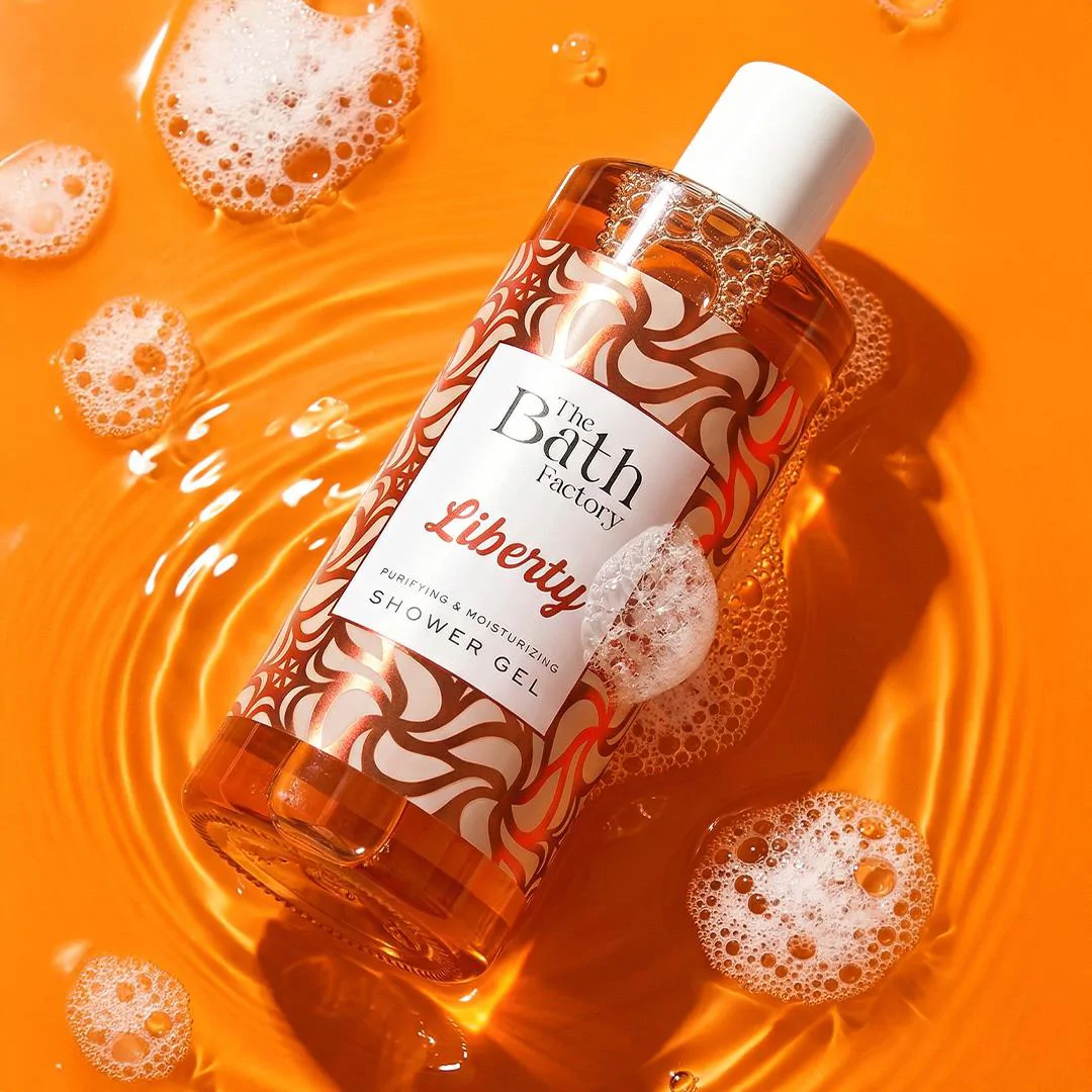 The Bath Factory Liberty Duş Jeli + Vücut Peelingi + Vücut Spreyi + Vücut Losyonu