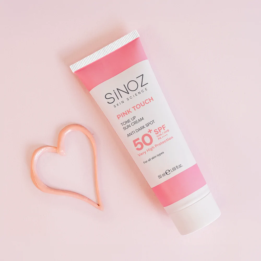Sinoz Pink Touch Aydınlatıcı SPF50+ Pembe Güneş Kremi - Tüm Cilt Tipleri 50 ml