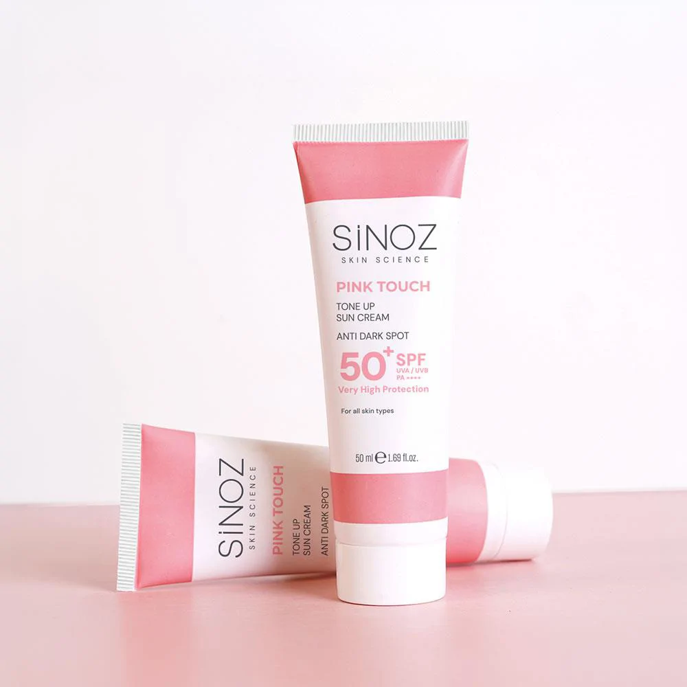 Sinoz Pink Touch Aydınlatıcı SPF50+ Pembe Güneş Kremi - Tüm Cilt Tipleri 50 ml