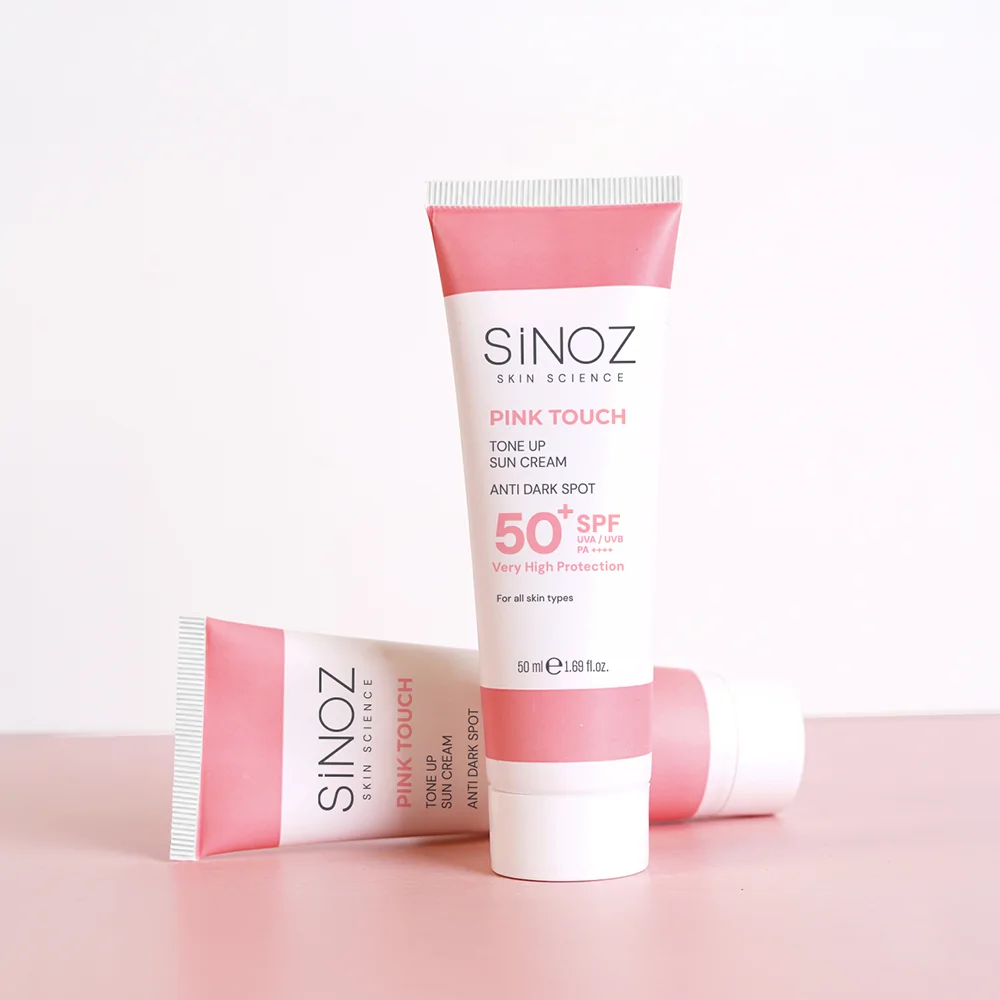 Sinoz Pink Touch Aydınlatıcı SPF50+ Pembe Güneş Kremi - Tüm Cilt Tipleri 50 ml