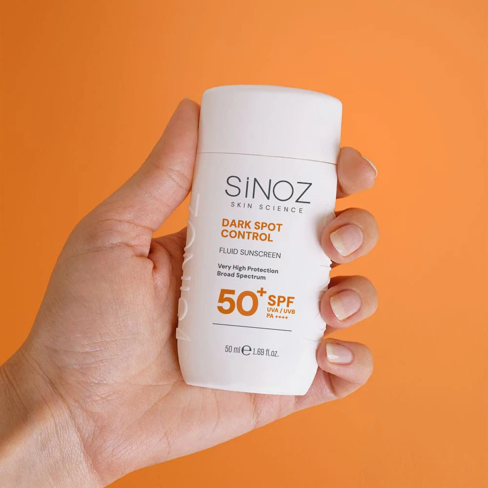 Sinoz Spf50+ Koyu Lekeli Ciltlere Özel Alpha Arbutin içerikli Sıvı Güneş Kremi 50 ml