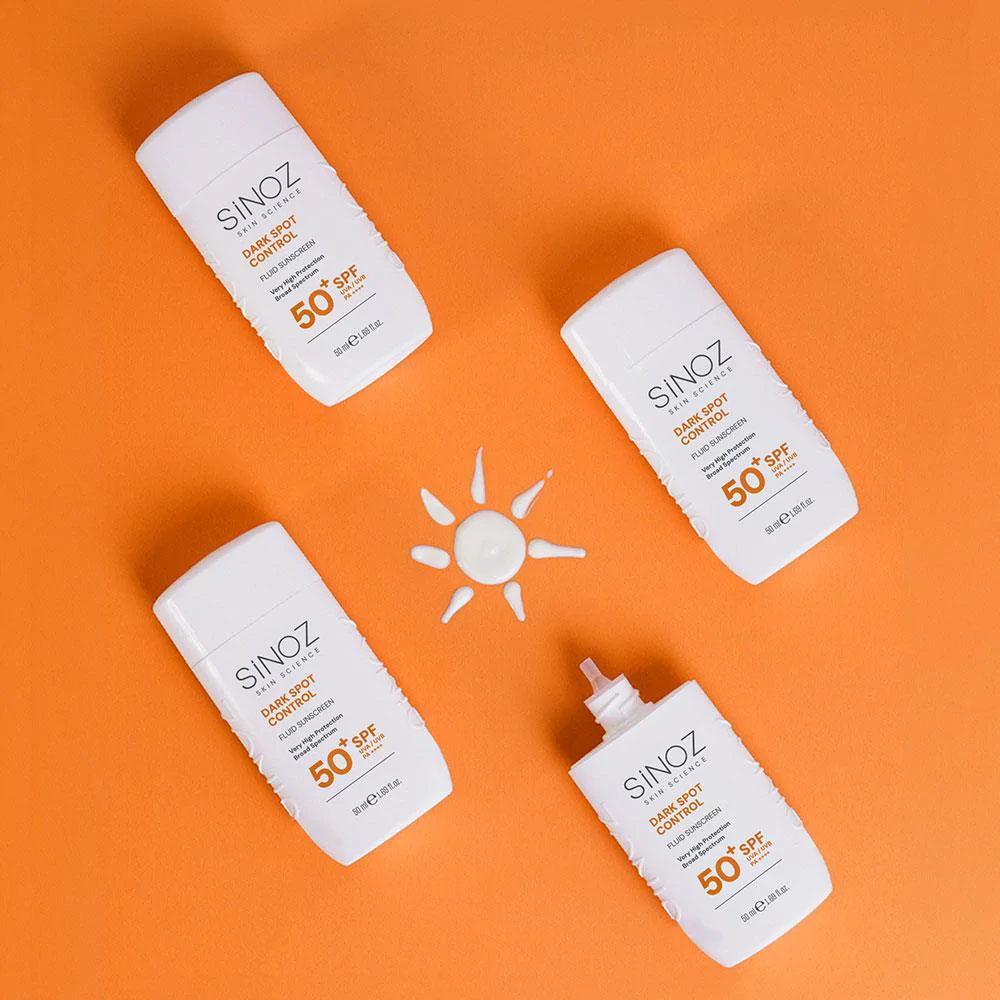 Sinoz Spf50+ Koyu Lekeli Ciltlere Özel Alpha Arbutin içerikli Sıvı Güneş Kremi 50 ml
