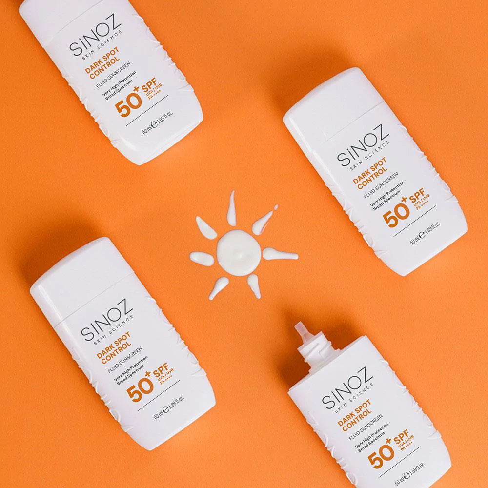 Sinoz Spf50+ Koyu Lekeli Ciltlere Özel Alpha Arbutin içerikli Sıvı Güneş Kremi 50 ml