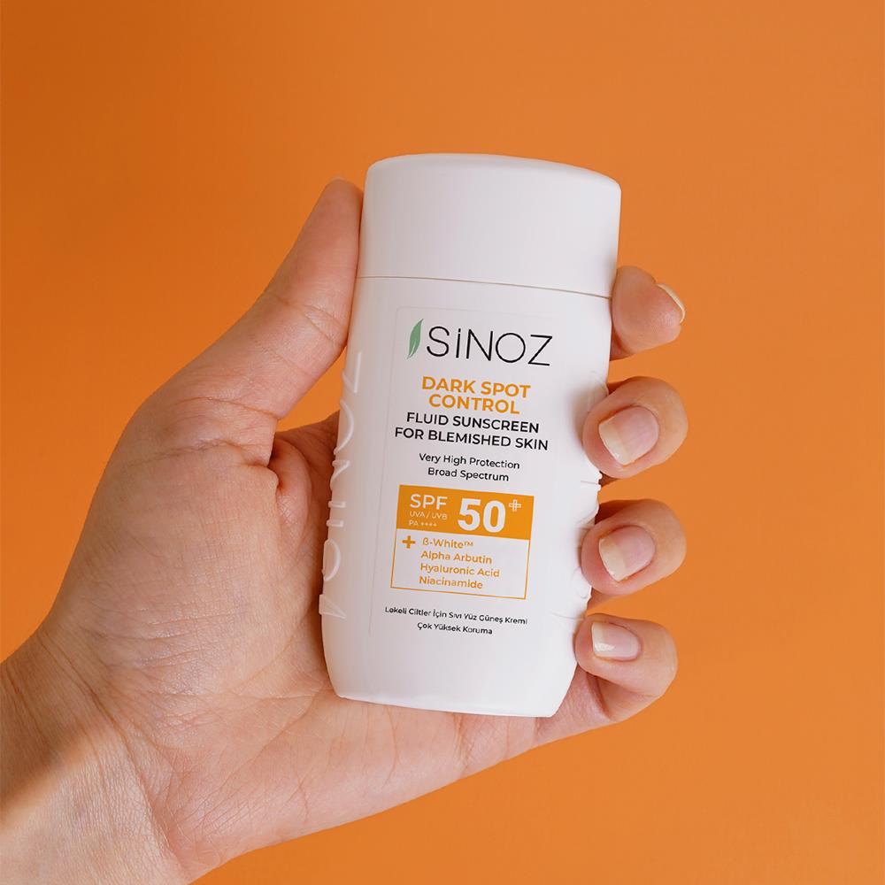 Sinoz Spf50+ Lekeli Ciltlere Özel Sıvı Güneş Kremi - Yeni Nesil Güneş Filtreleri ile Hibrit Formül  50 ml