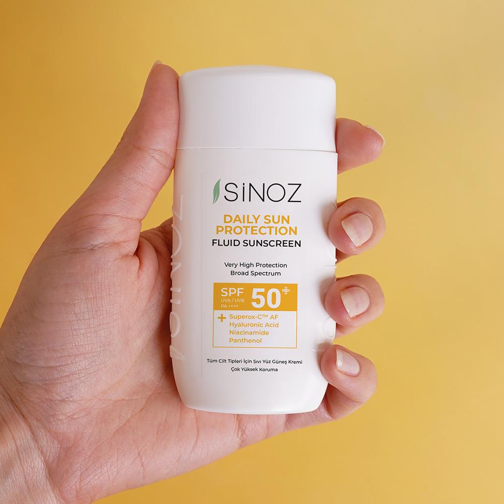 Sinoz Spf50+ Günlük Kullanım Sıvı Güneş Kremi - Yeni Nesil Güneş Filtreleri ile Hibrit Formül 50 ml