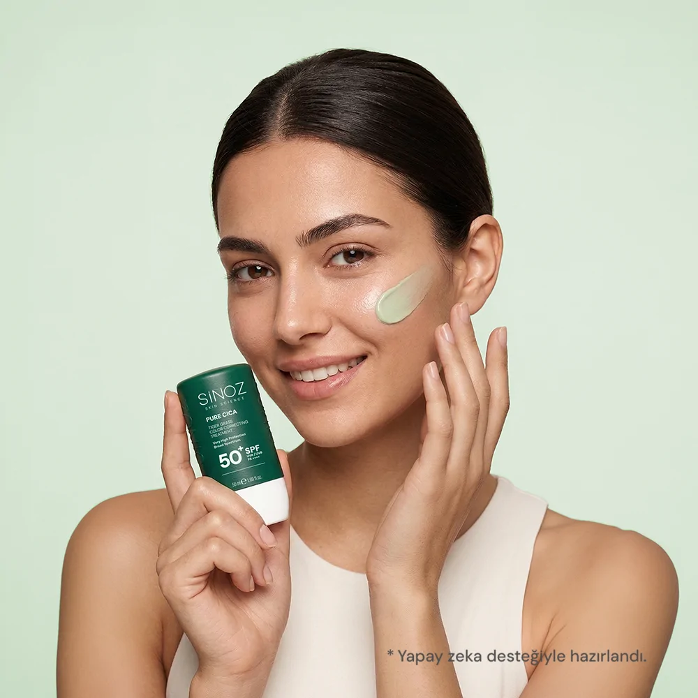 Sinoz Pure Cica Tiger Grass Anında Ton Eşitleyici Sıvı Güneş Kremi SPF50+ Mineral Güneş Filtreleri 50 ml (Koyu Tenler İçin)